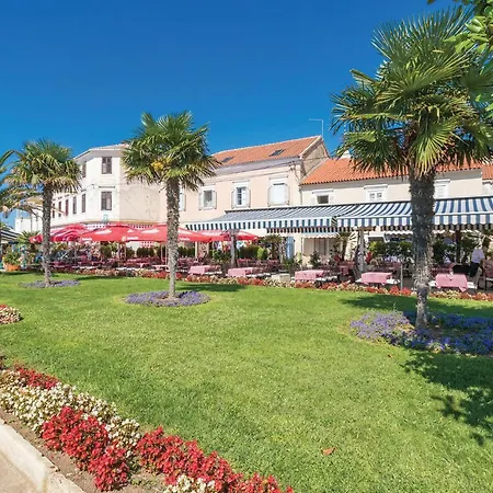 Stunning In * Benkovac